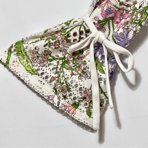 R & K Floral Bell Tie Sleeve Shift Lace Dress Size 8 ~ Perfect Never Worn - Picture 15 of 15